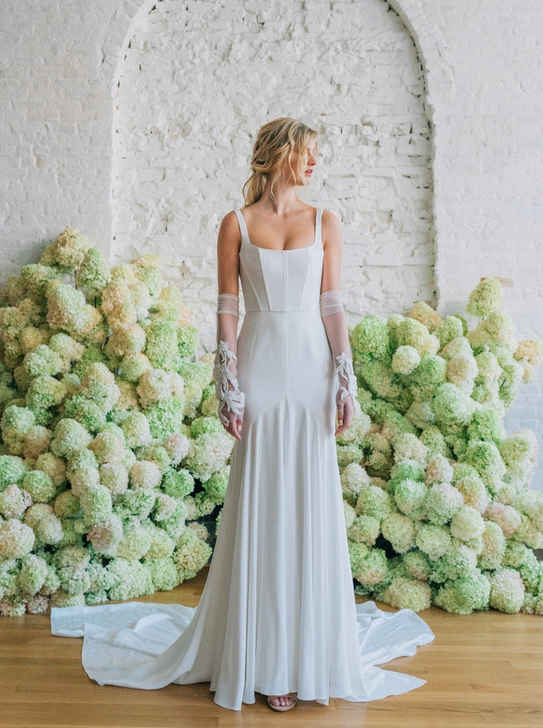 Alabaster Pre-loved (Unaltered, NEVER WORN), size 14 - Shop Carol Hannah