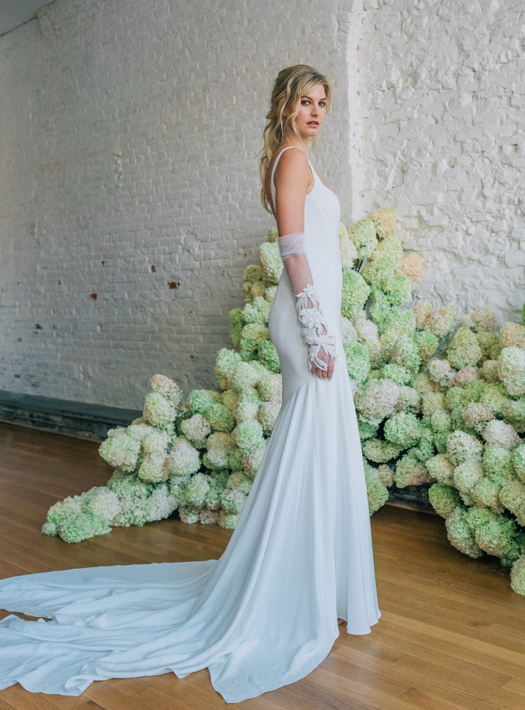 Alabaster Pre-loved (Unaltered, NEVER WORN), size 14 - Shop Carol Hannah