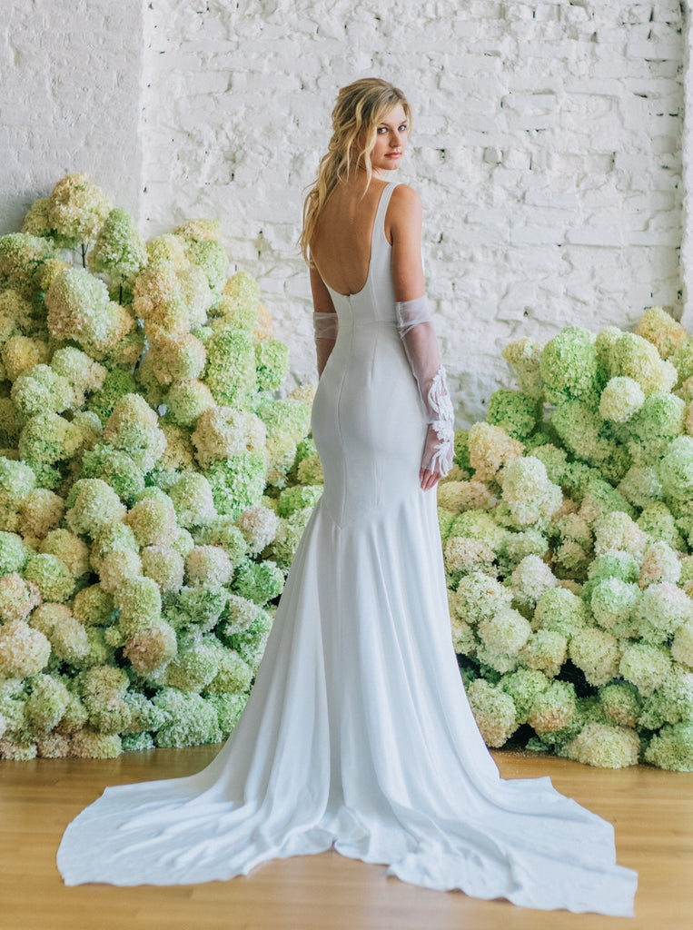 Alabaster Pre-loved (Unaltered, NEVER WORN), size 14 - Shop Carol Hannah