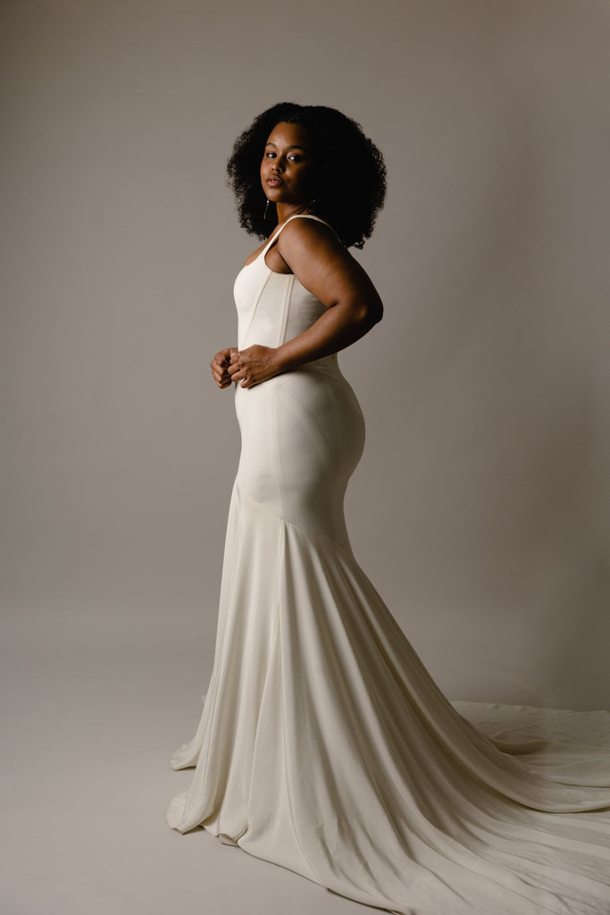 Alabaster Pre-loved (Unaltered, NEVER WORN), size 14 - Shop Carol Hannah