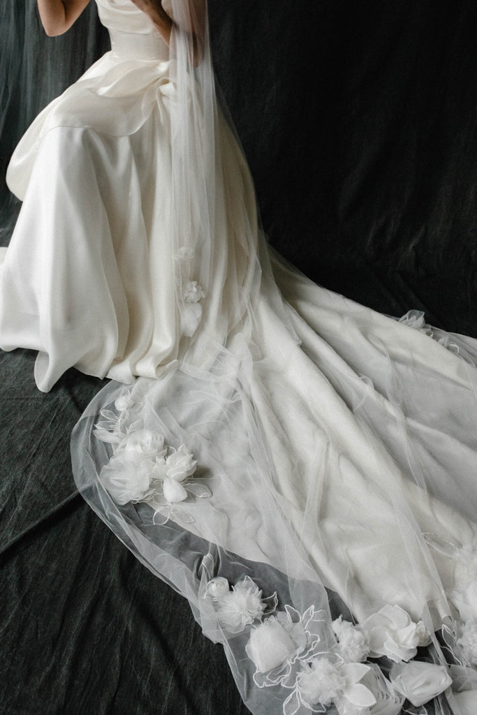 Bloom Veil - Carol Hannah