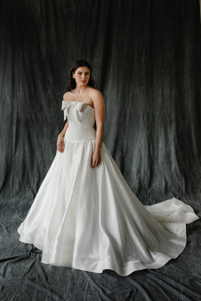 Dione - Carol Hannah