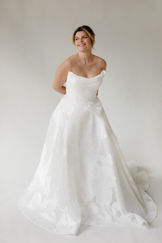 Lavender Haze in White - Carol Hannah