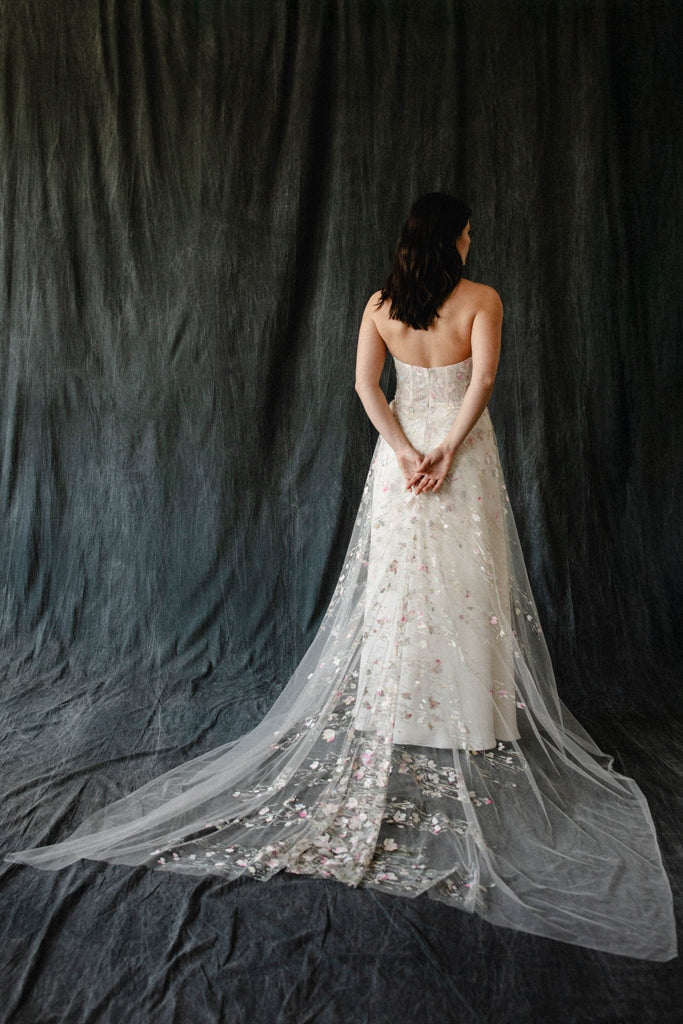 Monet in White/Champagne - Carol Hannah