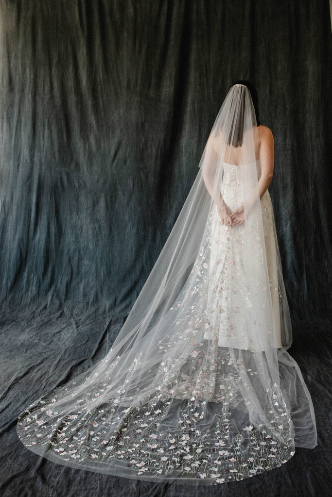 Monet in White/Champagne - Carol Hannah