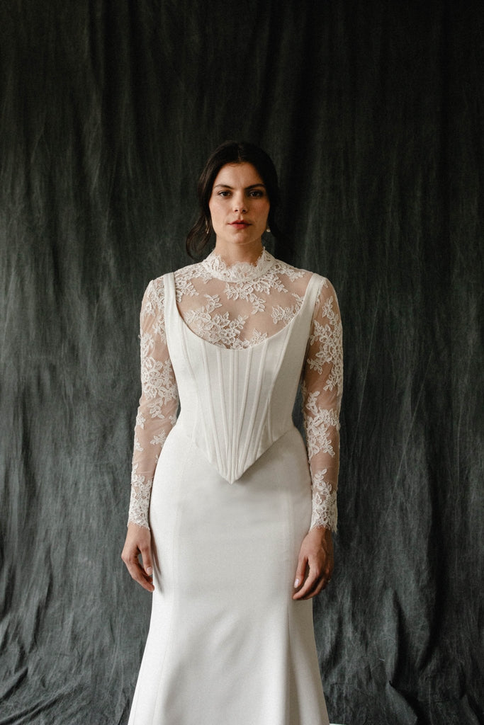Vara Set wit Underlay - Carol Hannah