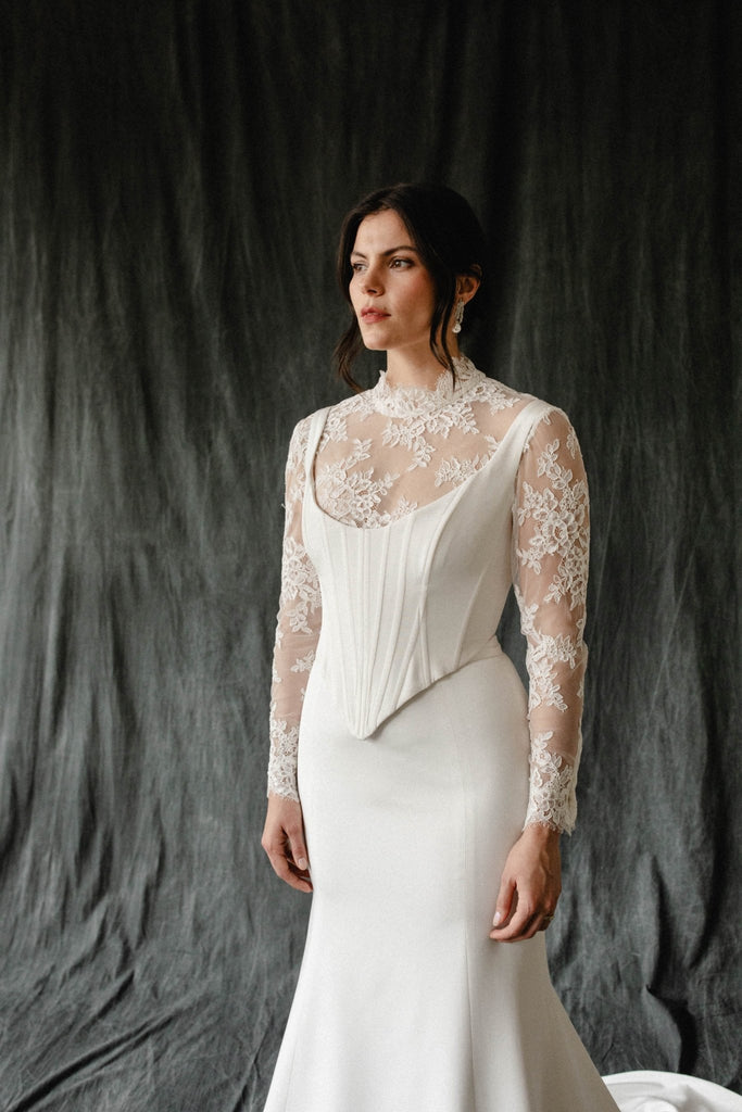 Vara Set wit Underlay - Carol Hannah