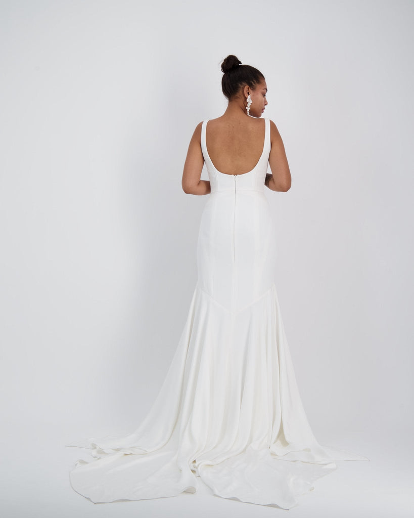 Alabaster Pre-loved (Unaltered, NEVER WORN), size 14 - Shop Carol Hannah