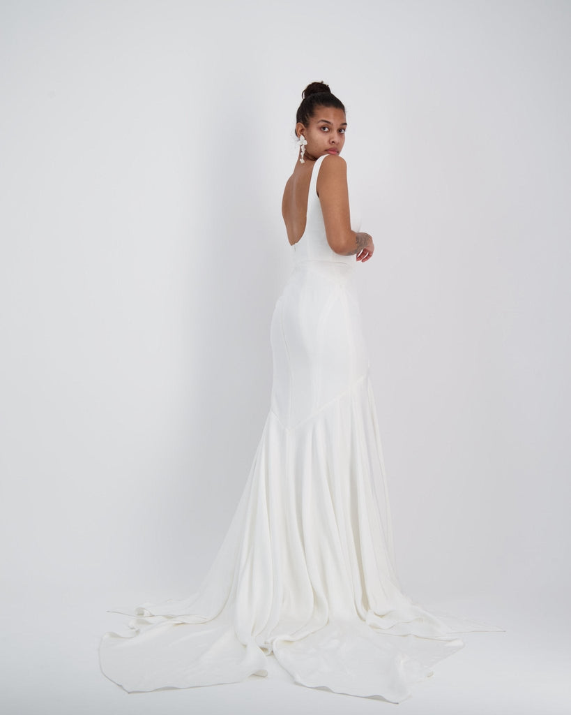 Alabaster Pre-loved (Unaltered, NEVER WORN), size 14 - Shop Carol Hannah