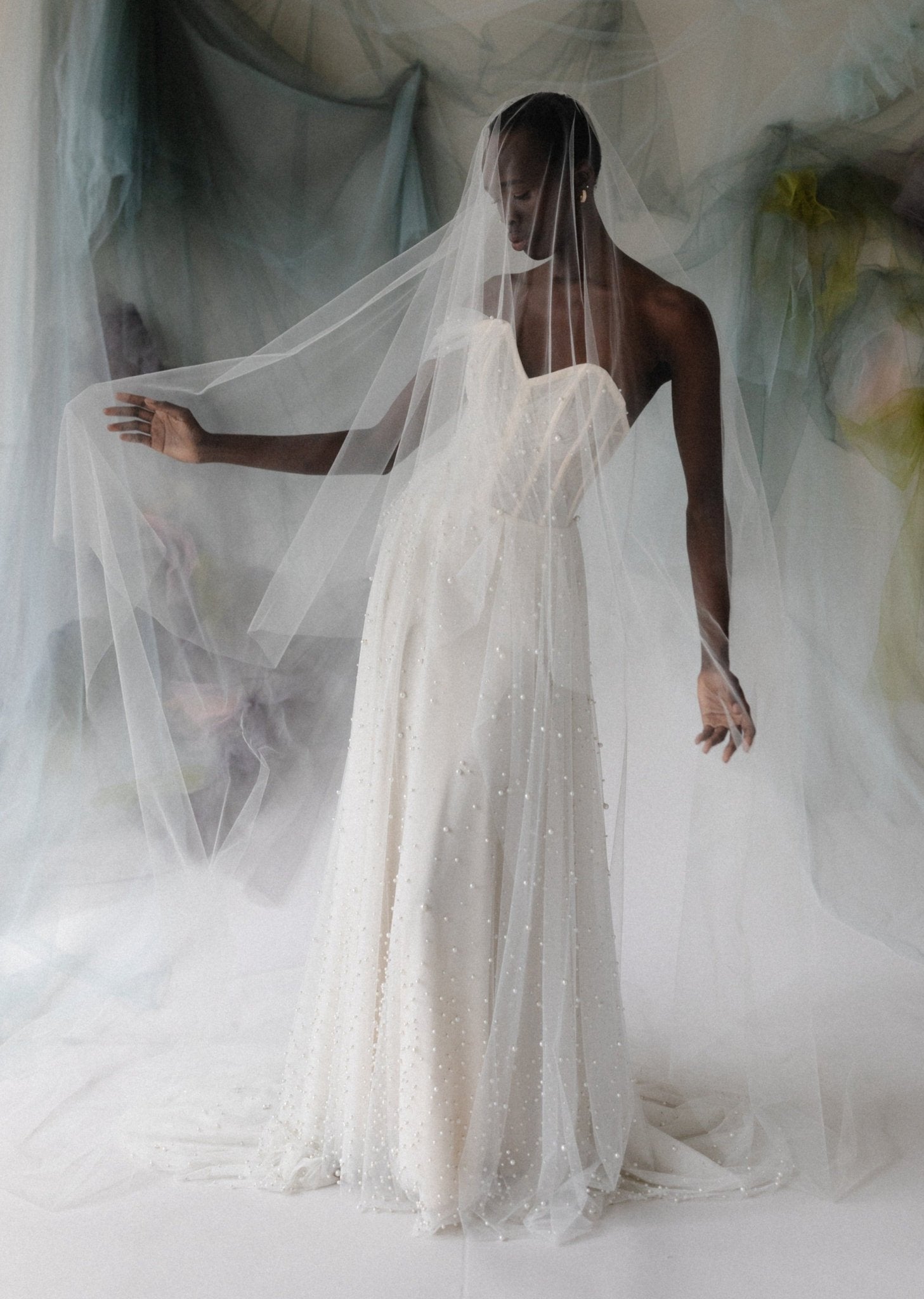 Carol Hannah Studded Pearl Veil Fingertip NWT Carol Hannah Studded Pearl Veil - Shop main image 2