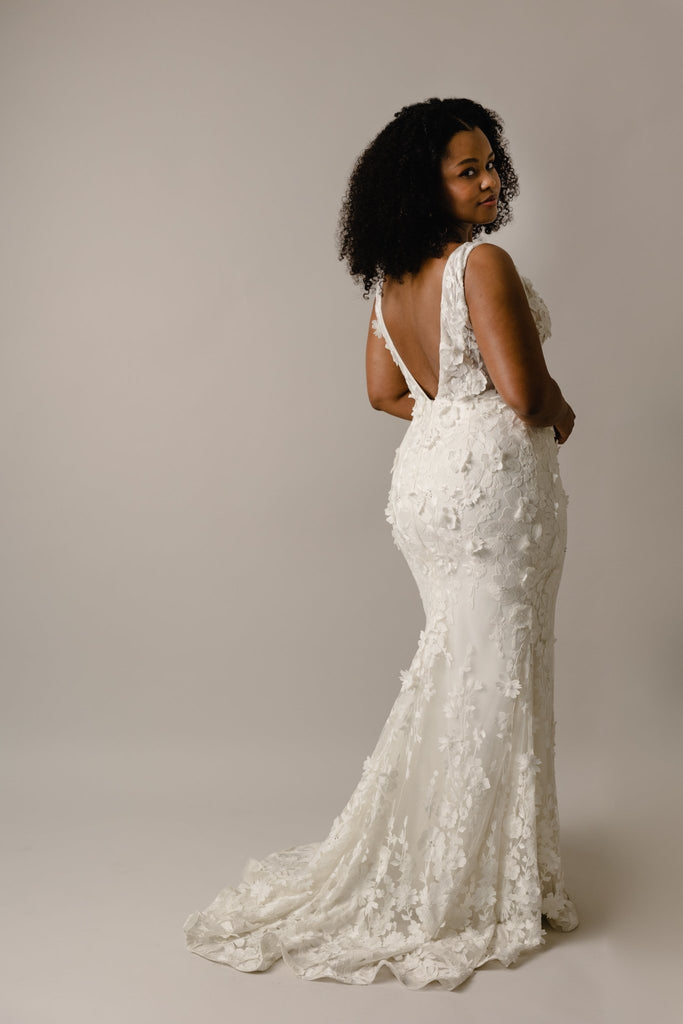 Zinnia - Shop Carol Hannah